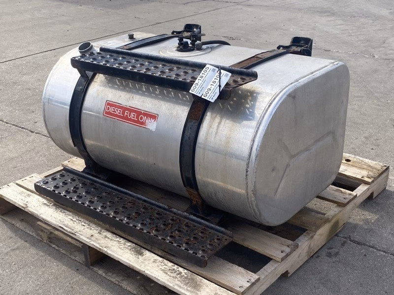 ¿Cuánto le cabe al tanque de un camión en diésel?