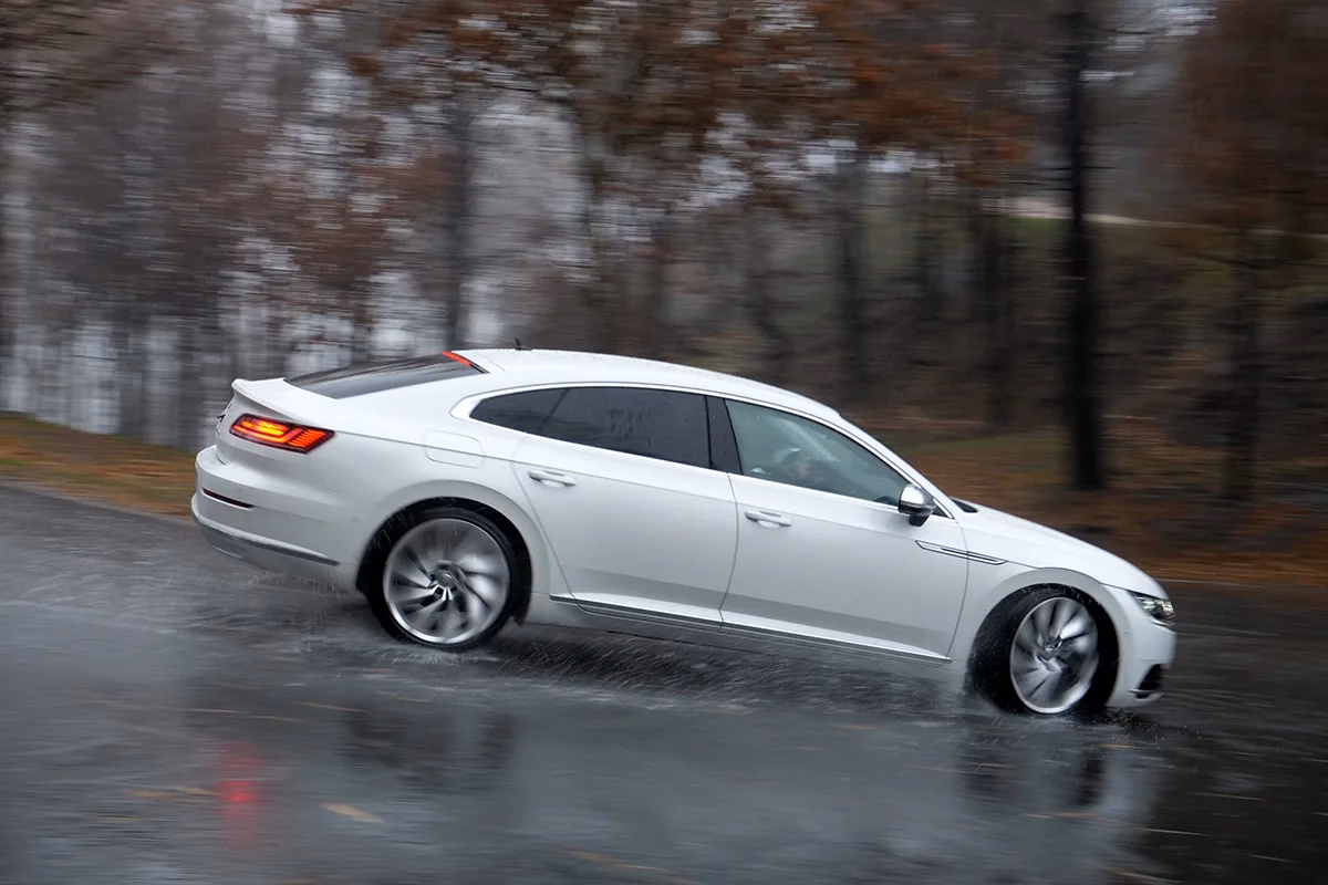 ¿Por qué se enciende mi luz tcs?