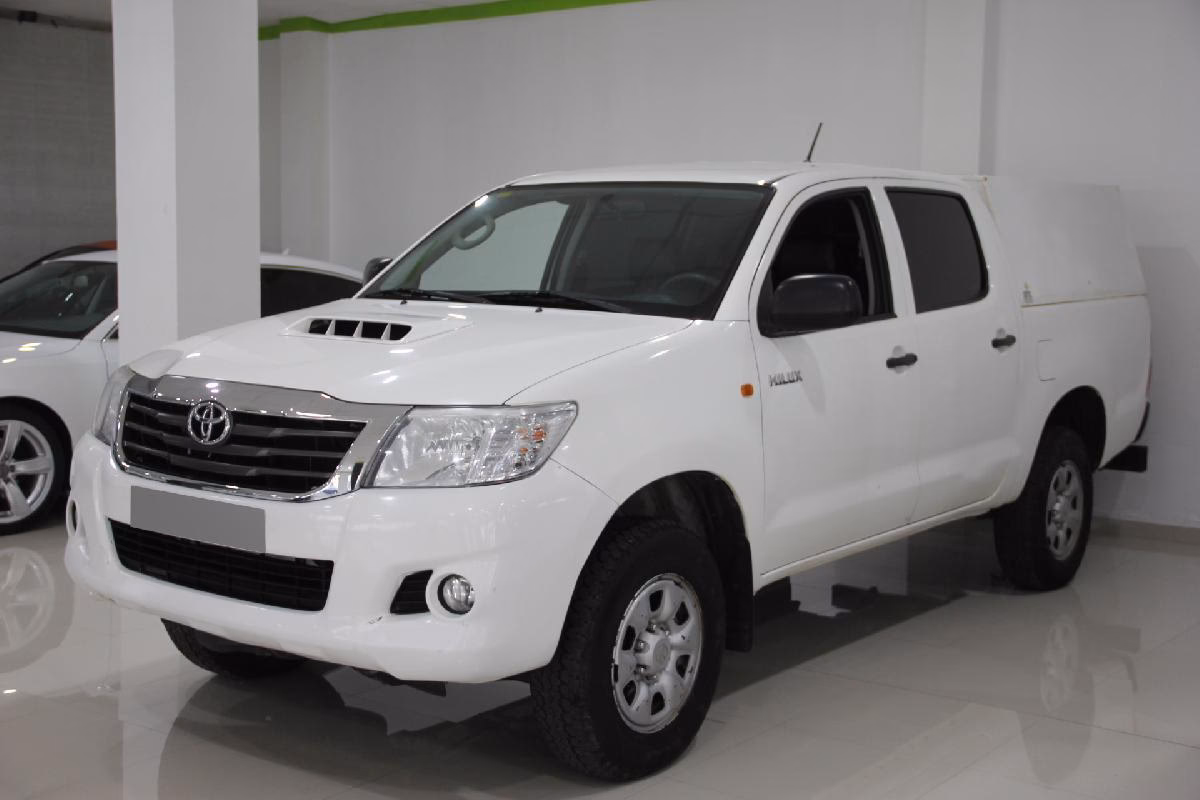 ¿Cuál es el precio de un Toyota Hilux 2014 4x4 usado?