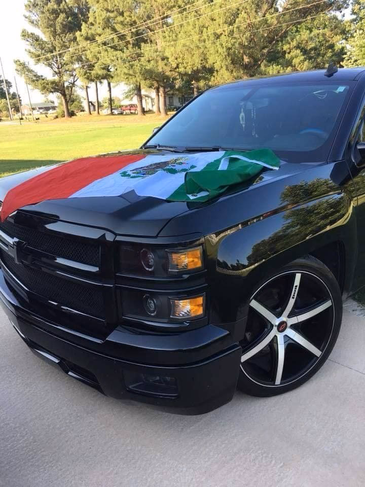 What is a troca truck in Spanish?