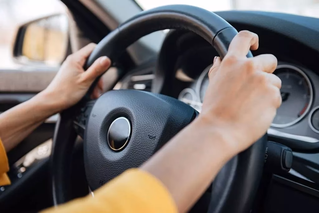 ¿Cómo se llama el volante de auto?