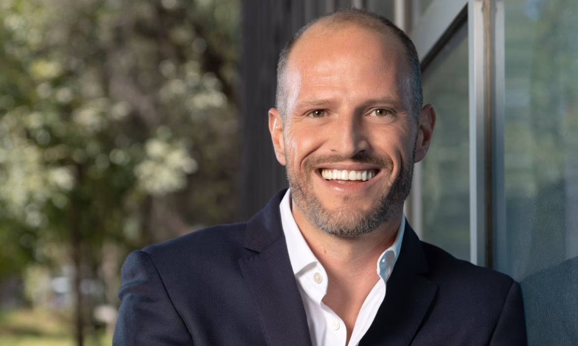 How much does Volkswagen CEO make?