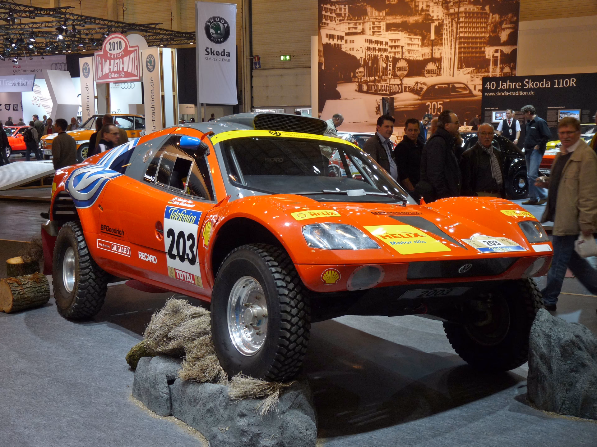 How big is the VW Tarok?